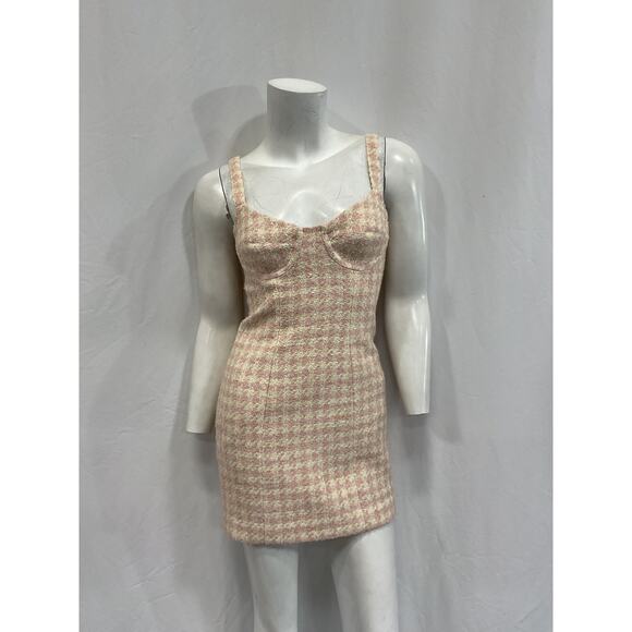 Elegant Cream Mini Dress - Picture 2 of 5